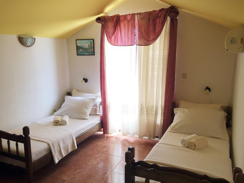 Apartments Sijerkovic แฮร์เซ็ก-โนวี ภายนอก รูปภาพ