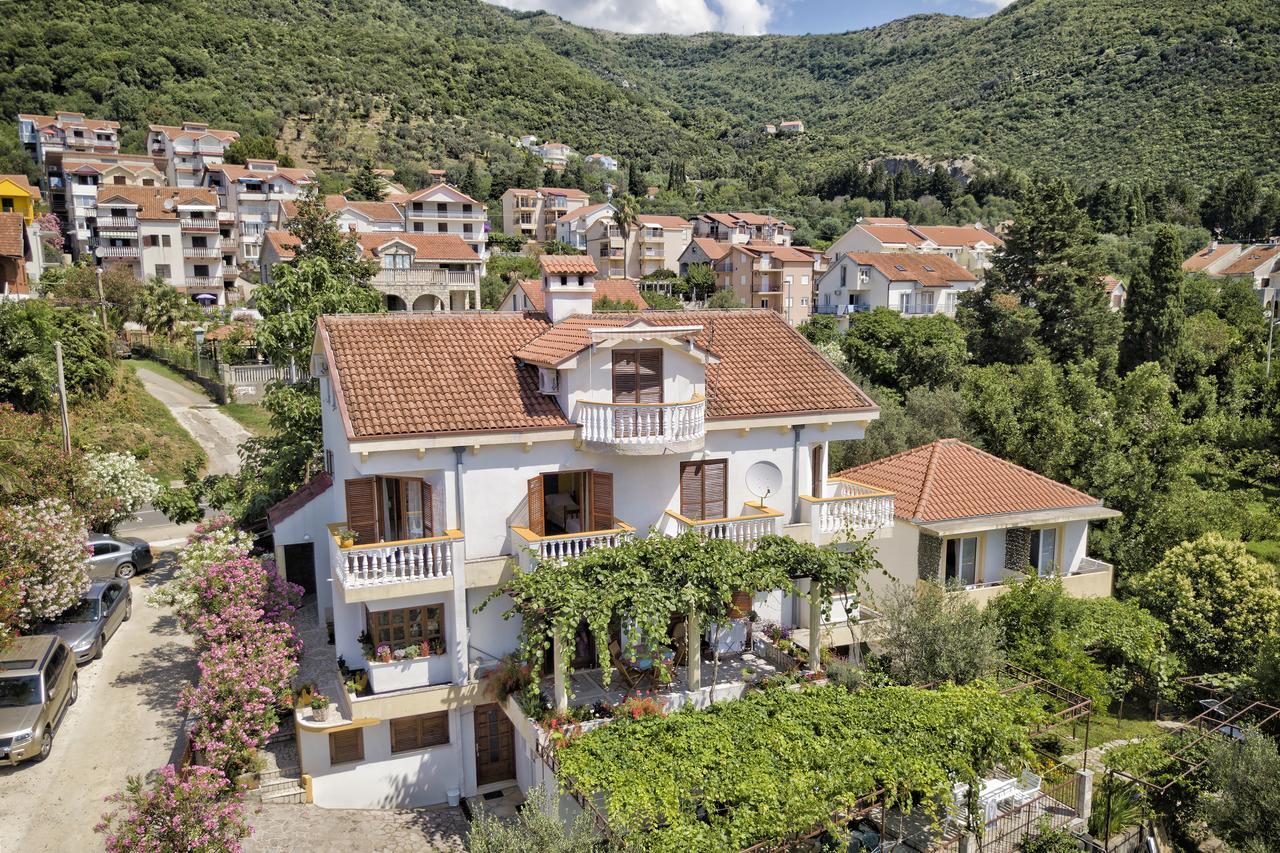 Apartments Sijerkovic แฮร์เซ็ก-โนวี ภายนอก รูปภาพ